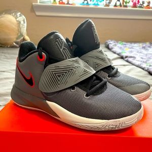 Nike boy shoes 3.5 Y